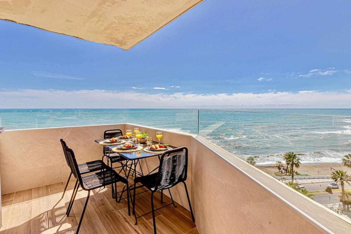 797 Holiday Rentals - Benalbeach- Moderno Piso Para 5 Con Vistas Al Mar Benalmadena Ngoại thất bức ảnh