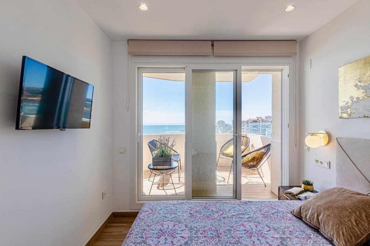 797 Holiday Rentals - Benalbeach- Moderno Piso Para 5 Con Vistas Al Mar Benalmadena Ngoại thất bức ảnh